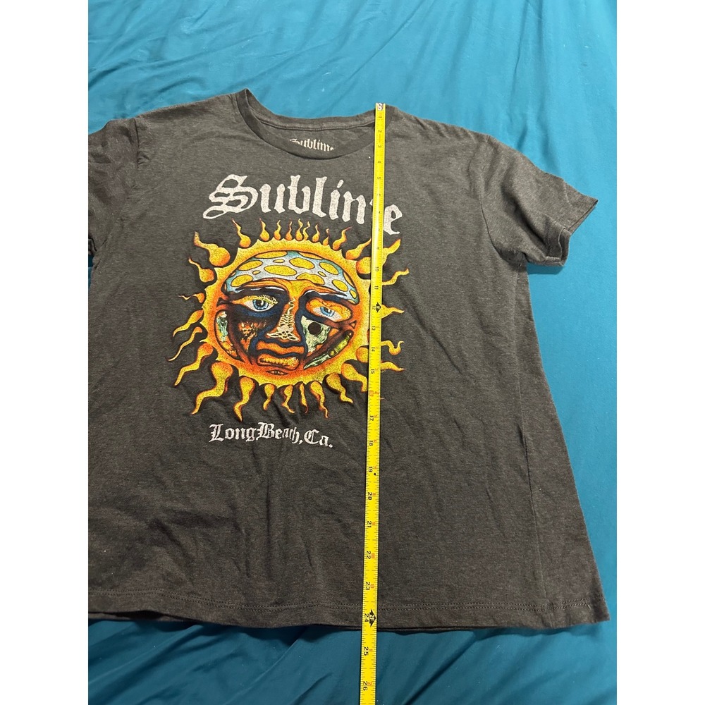 Sublime Sun Face Graphic T Shirt Long Beach California Gray Adult Size M - Picture 3 of 5
